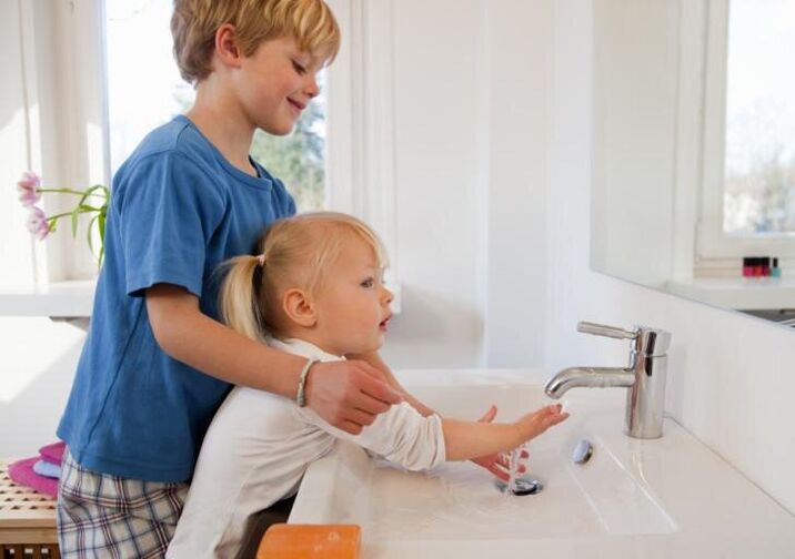 From an early age, children must be introduced to the rules of personal hygiene. 